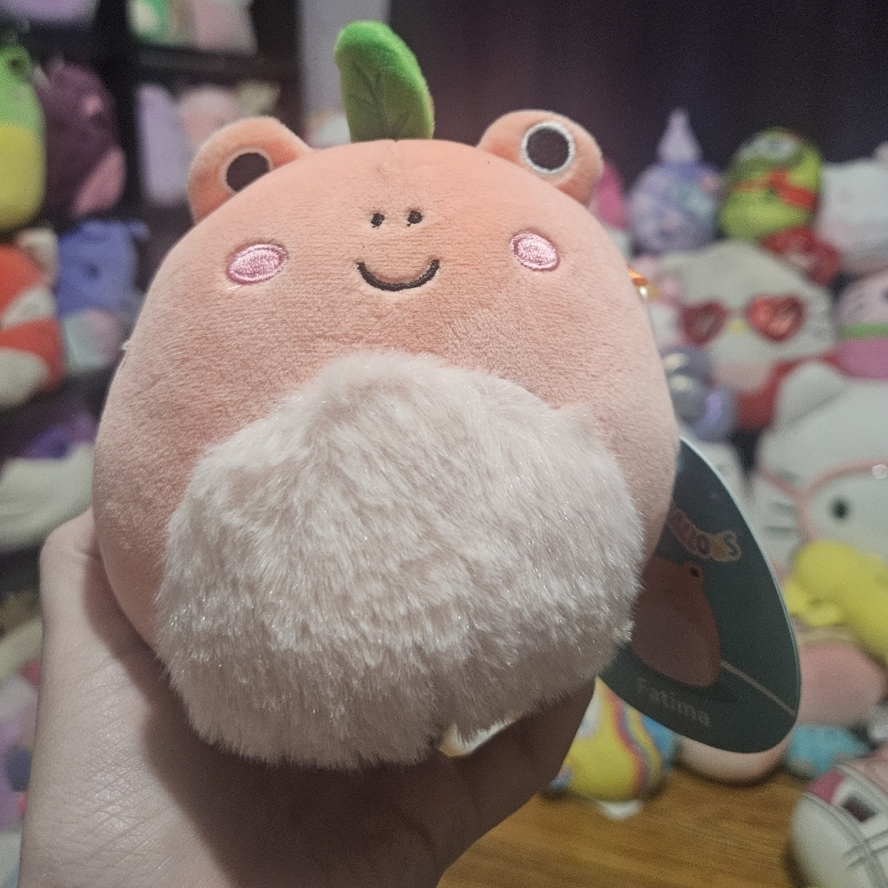 NWT Fatima the Peach 🍑 Frog 🐸 5" Squishmallow with fuzzy belly